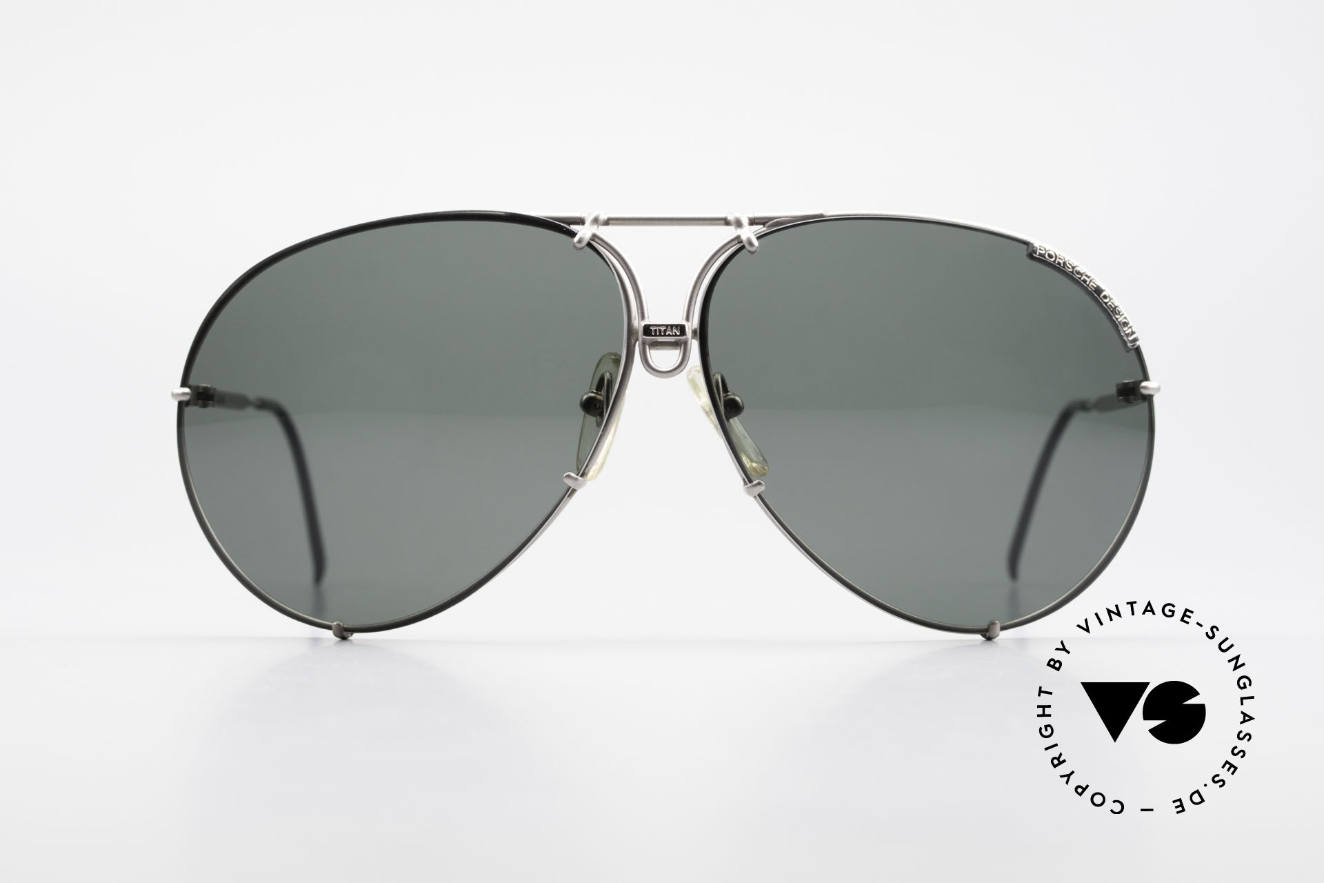 Porsche design 5621 sales