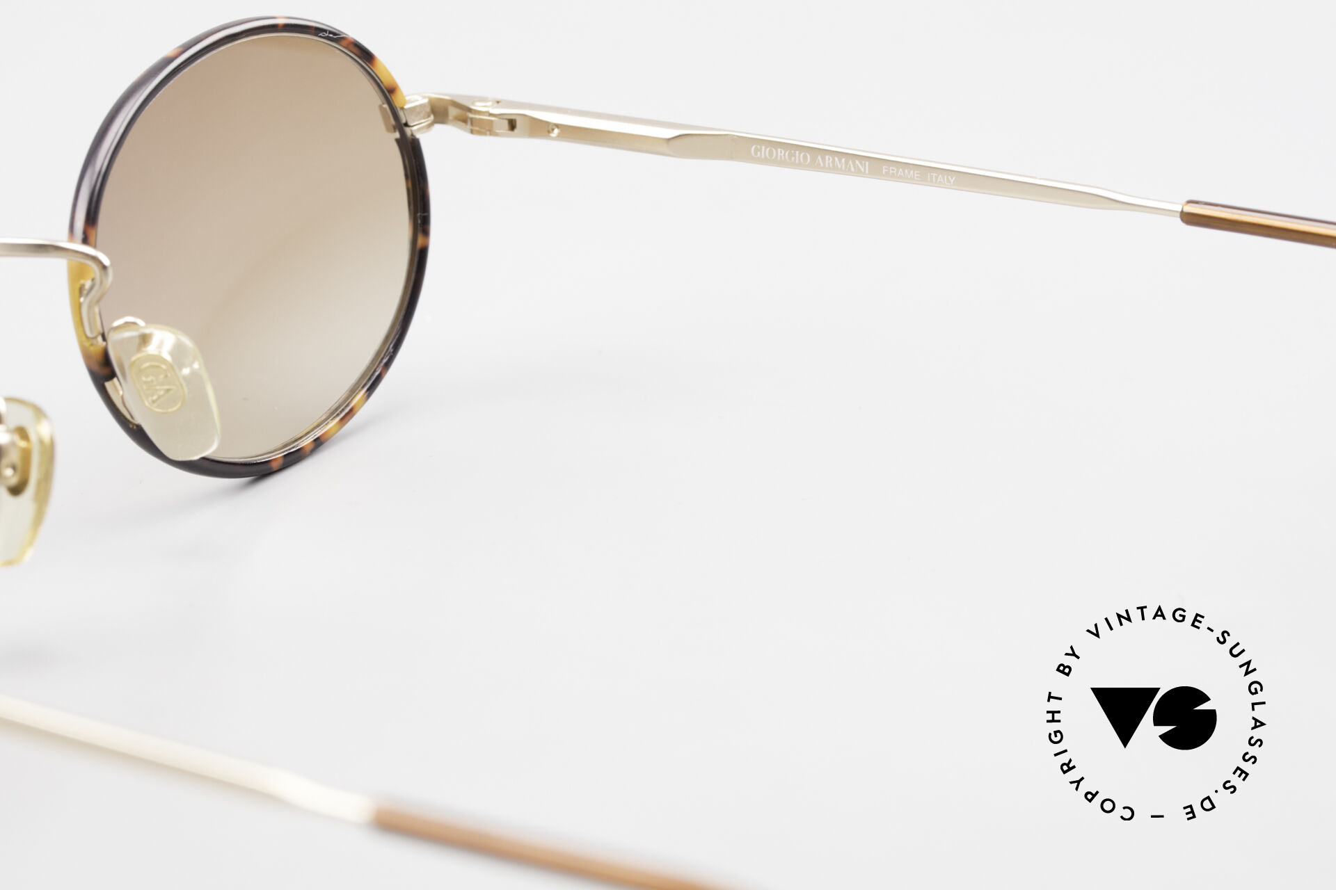 Sunglasses Giorgio Armani 235 Oval Vintage 80 s Sunglasses