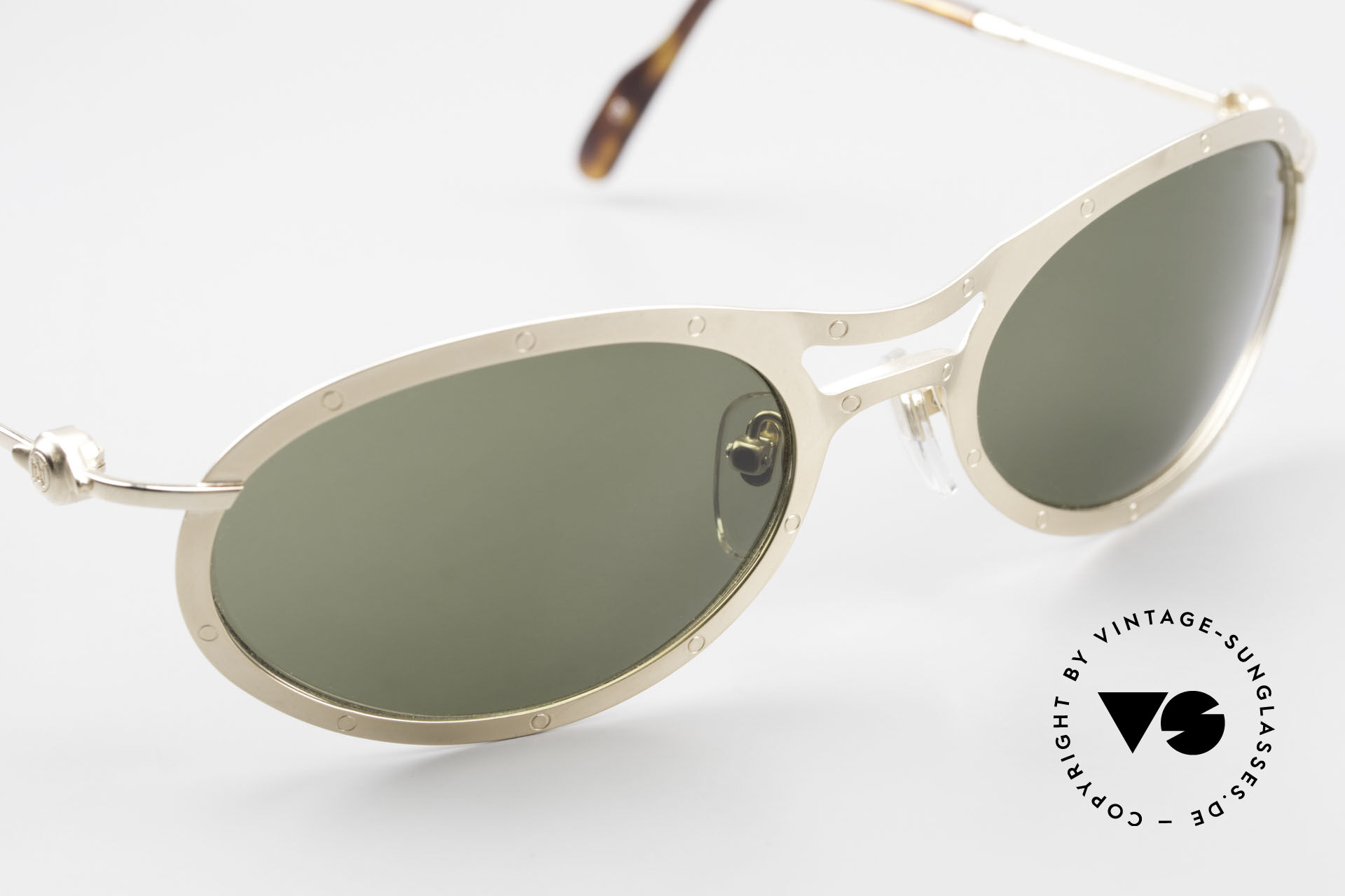 Aston Martin AM33 Sporty Luxury Sunglasses 90 s