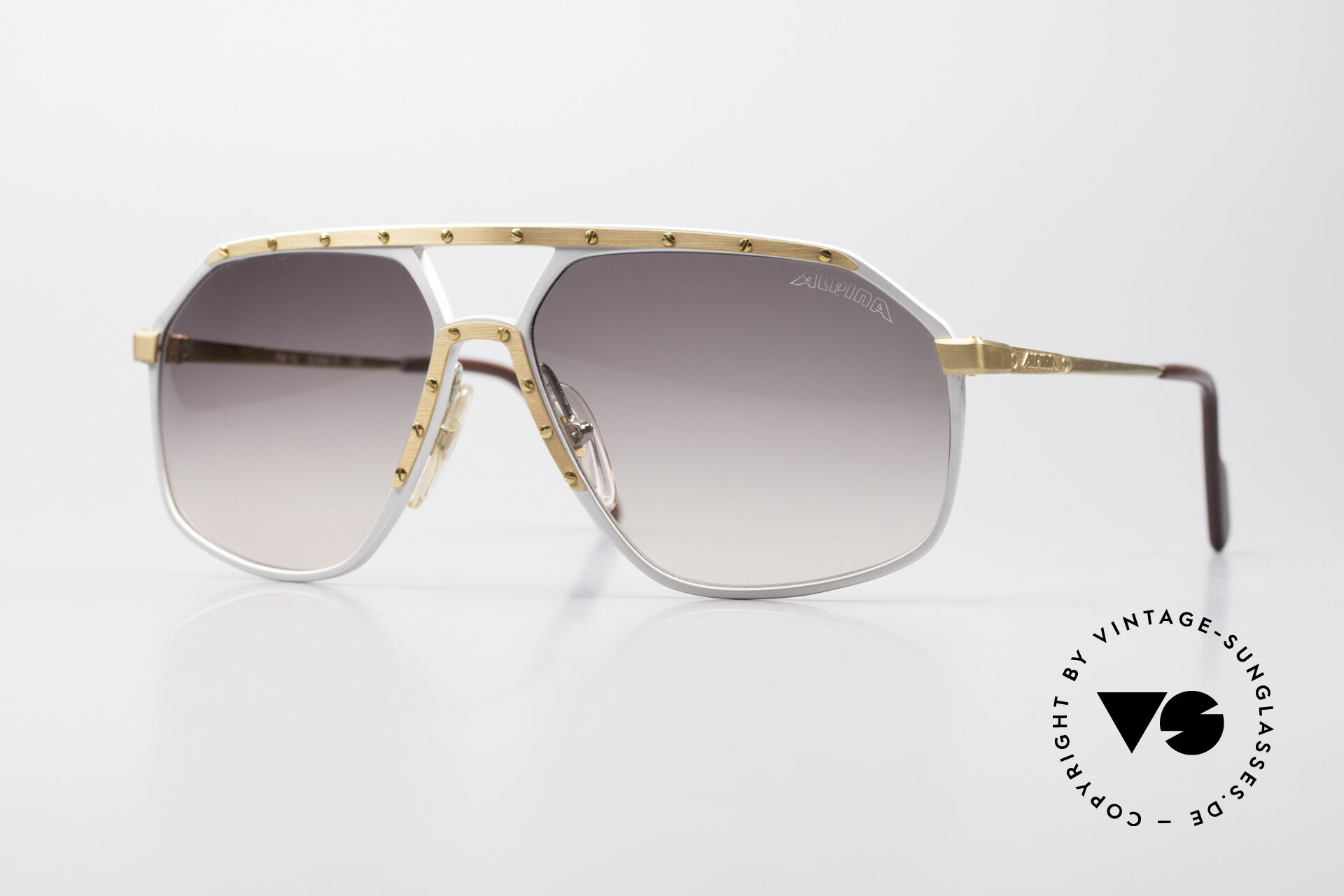 Old vintage sunglasses 2025