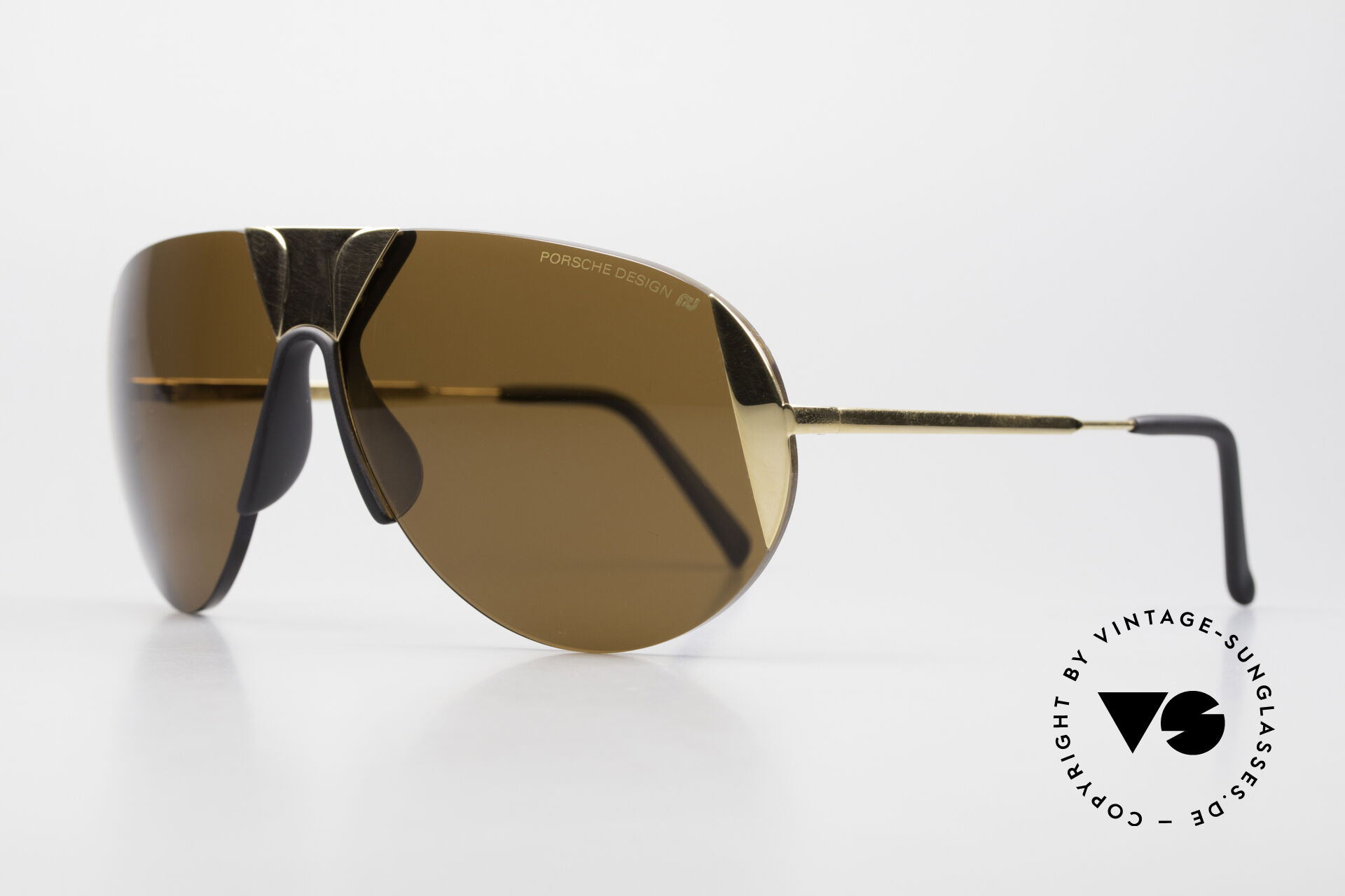 Porsche shades new arrivals