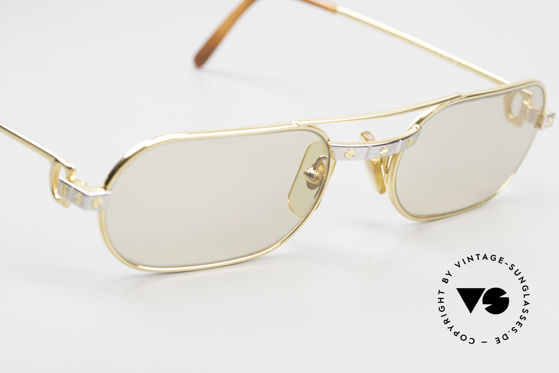Cartier must lunette shop