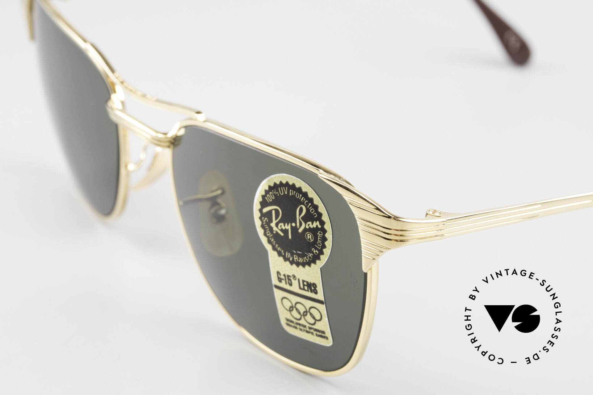 Vintage ray ban signet gold sale frame sunglasses