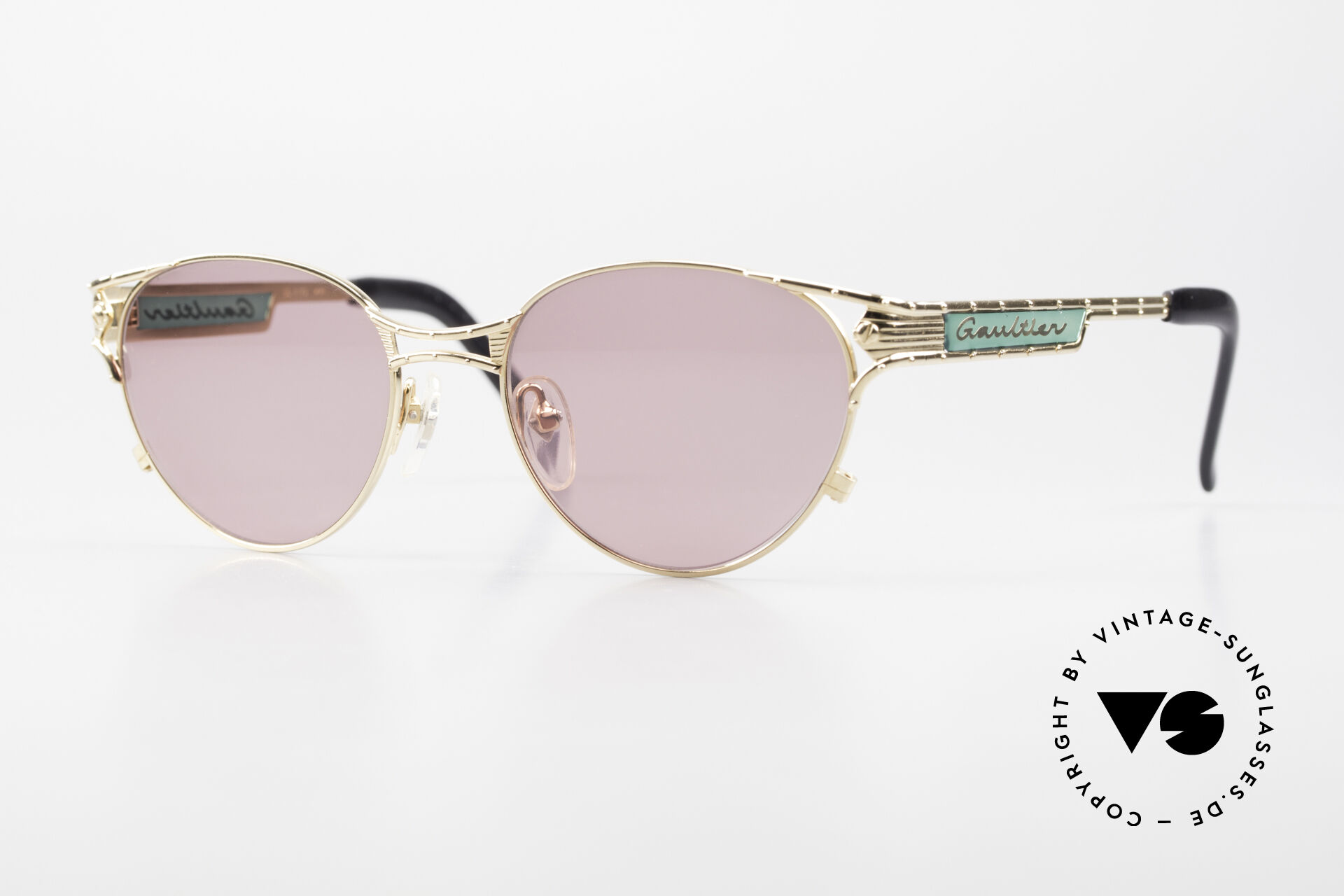 Retro shop designer sunglasses