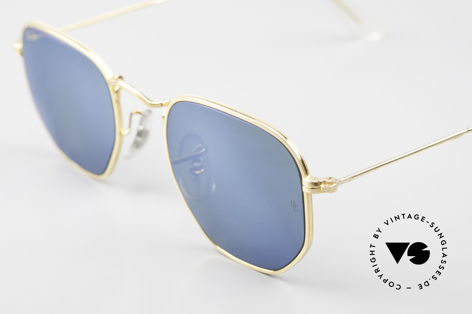 Women's blue deals ray ban aviators