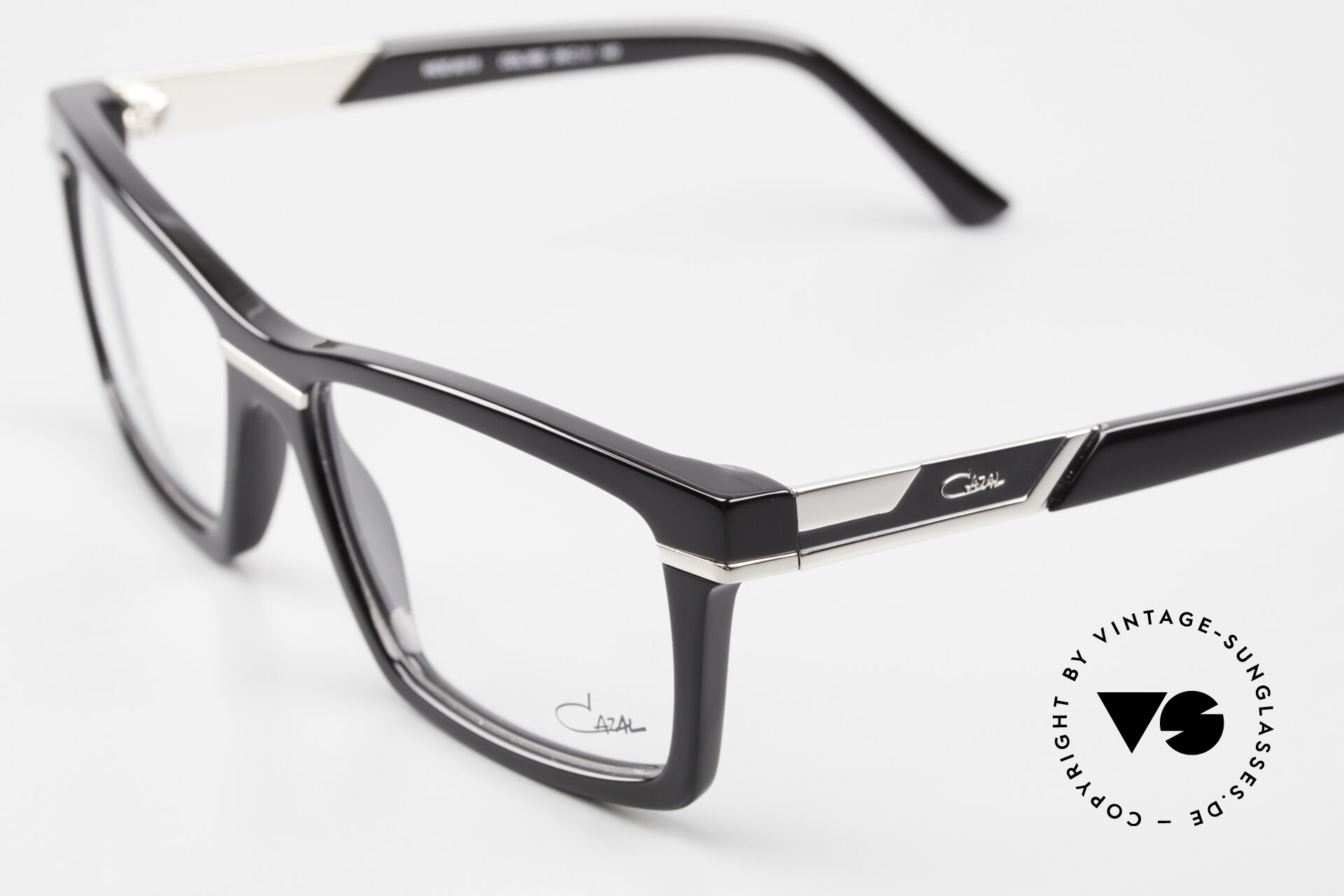 Cazal 6015 Ladies And Gents Eyewear
