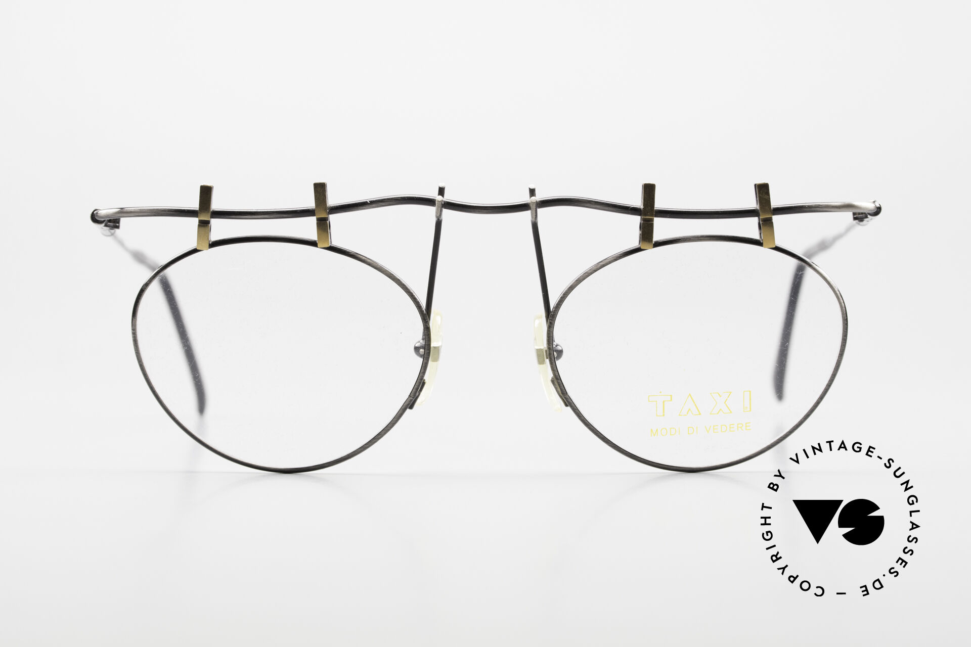 Taxi eyeglasses clearance
