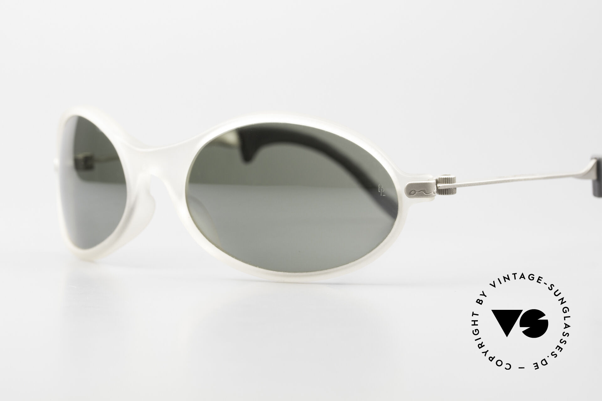Ray ban vintage oval outlet sunglasses