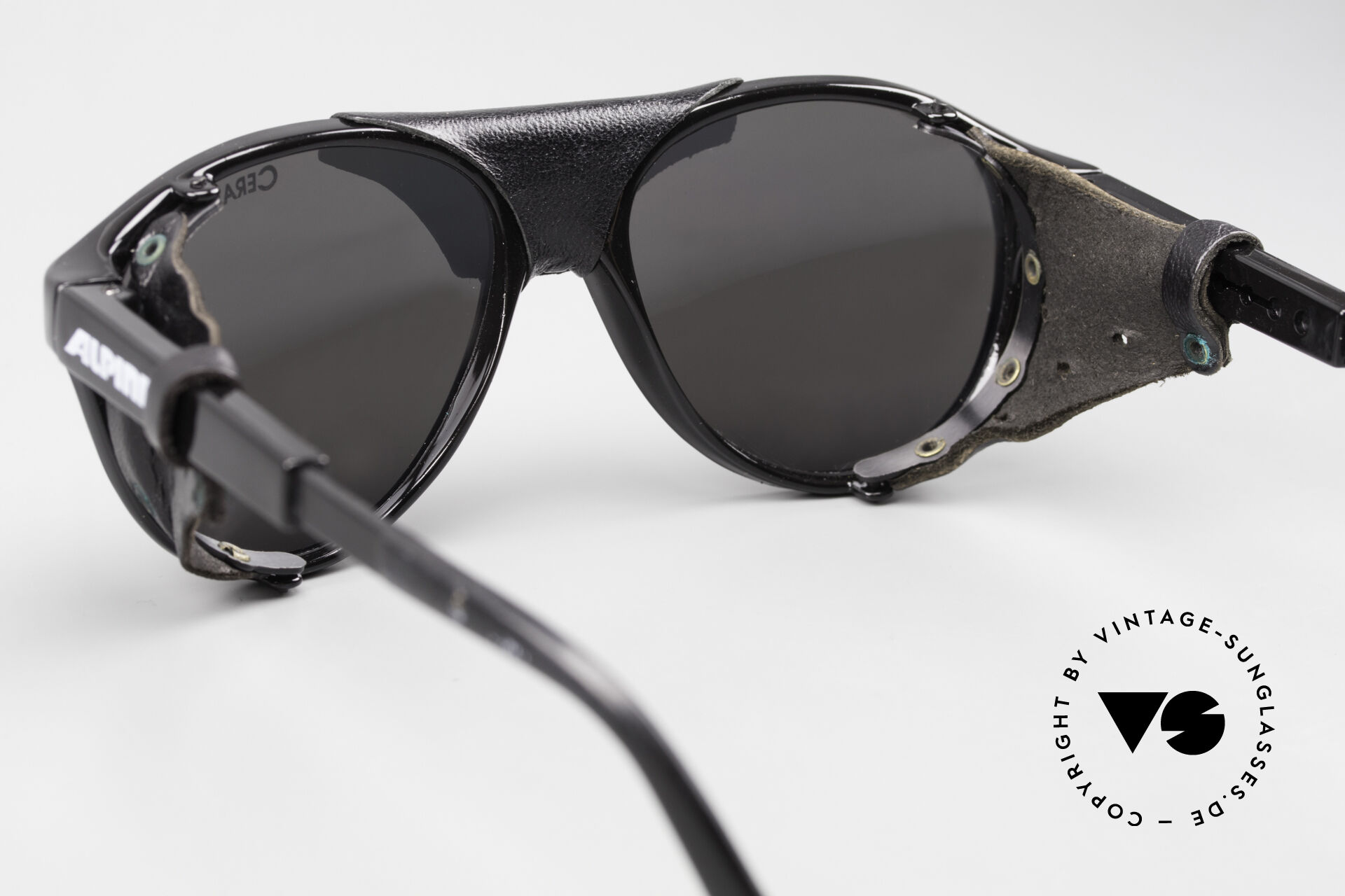 Tredz store sunglasses top