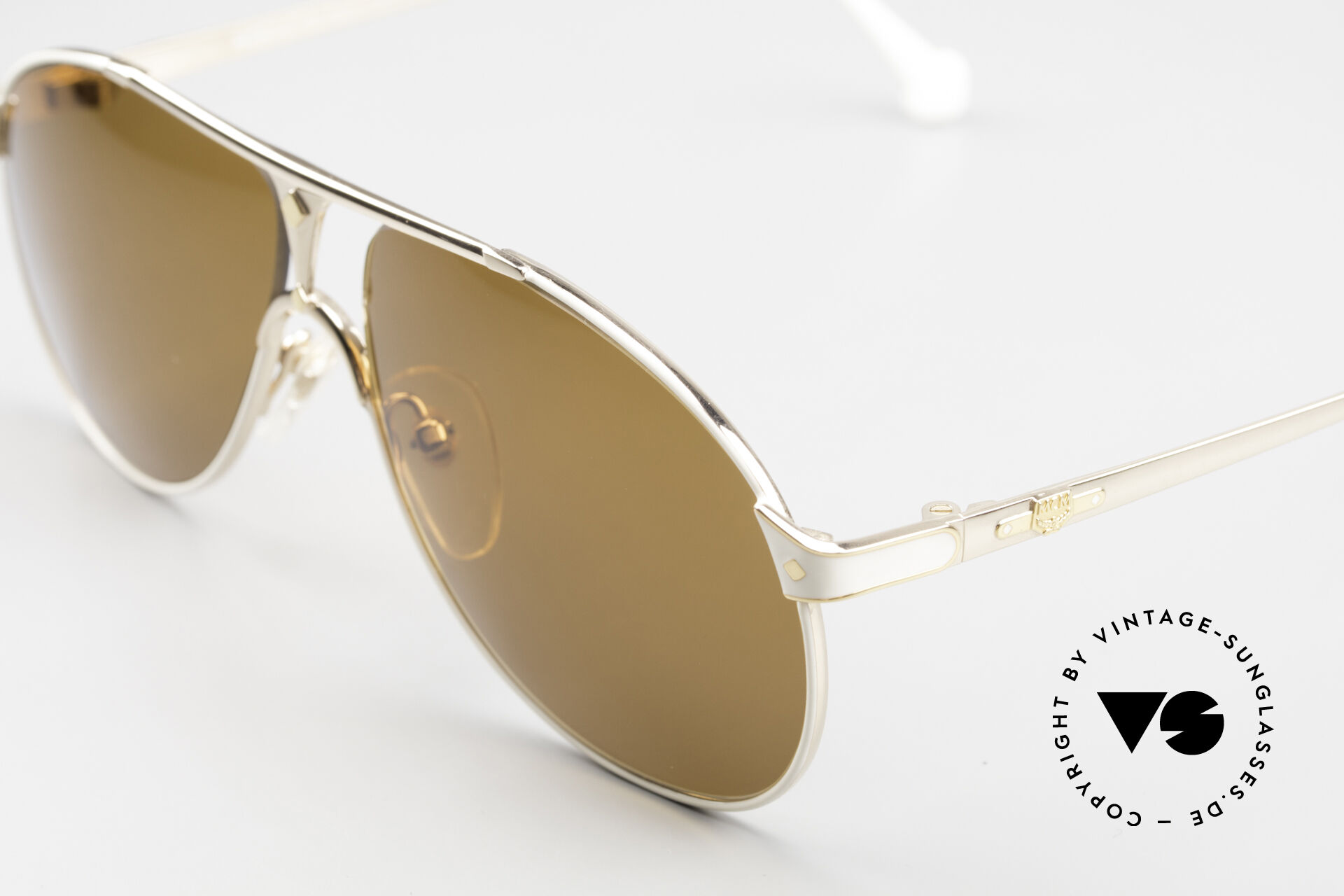 Titanium top frame sunglasses