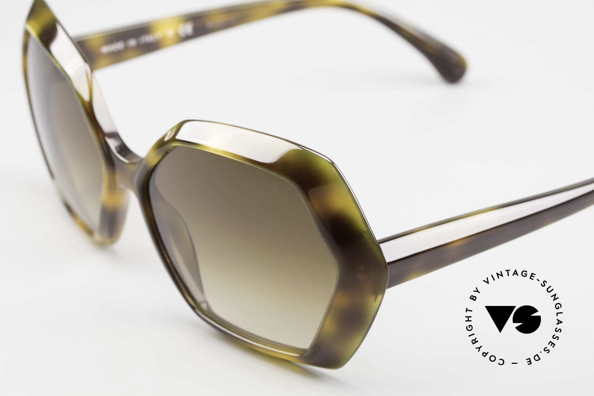 Chanel oversized sunglasses outlet