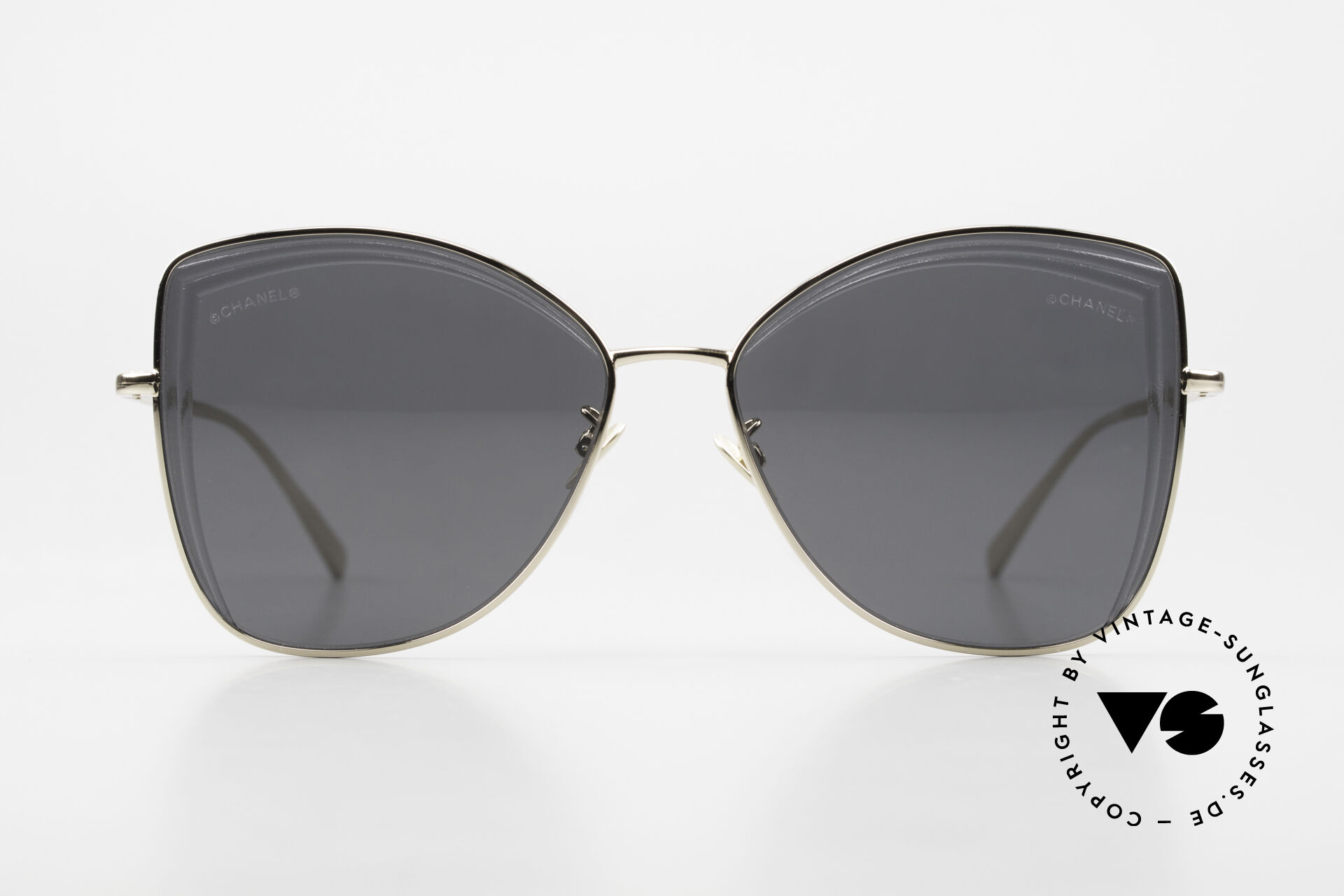 Chanel 4253 Very Feminine Frame Shape