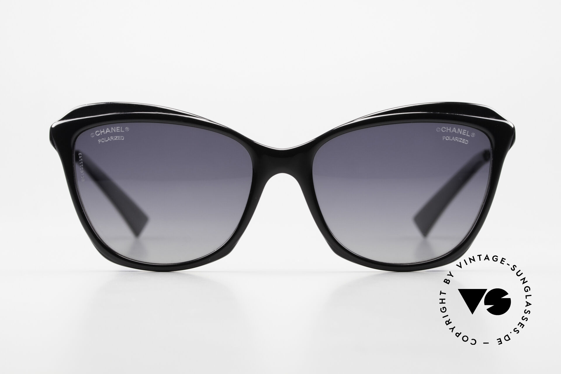 Chanel 5352 online