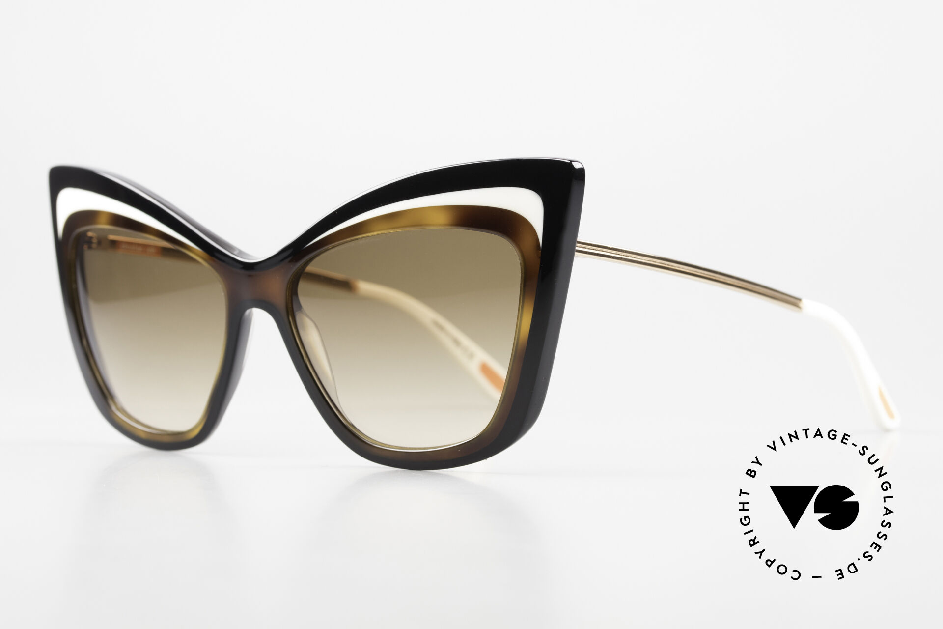 【2024年最新】海外限定の人気アイテム Roth Rock'N Roth Christian Sunglasses Very Shape Frame Feminine 小物