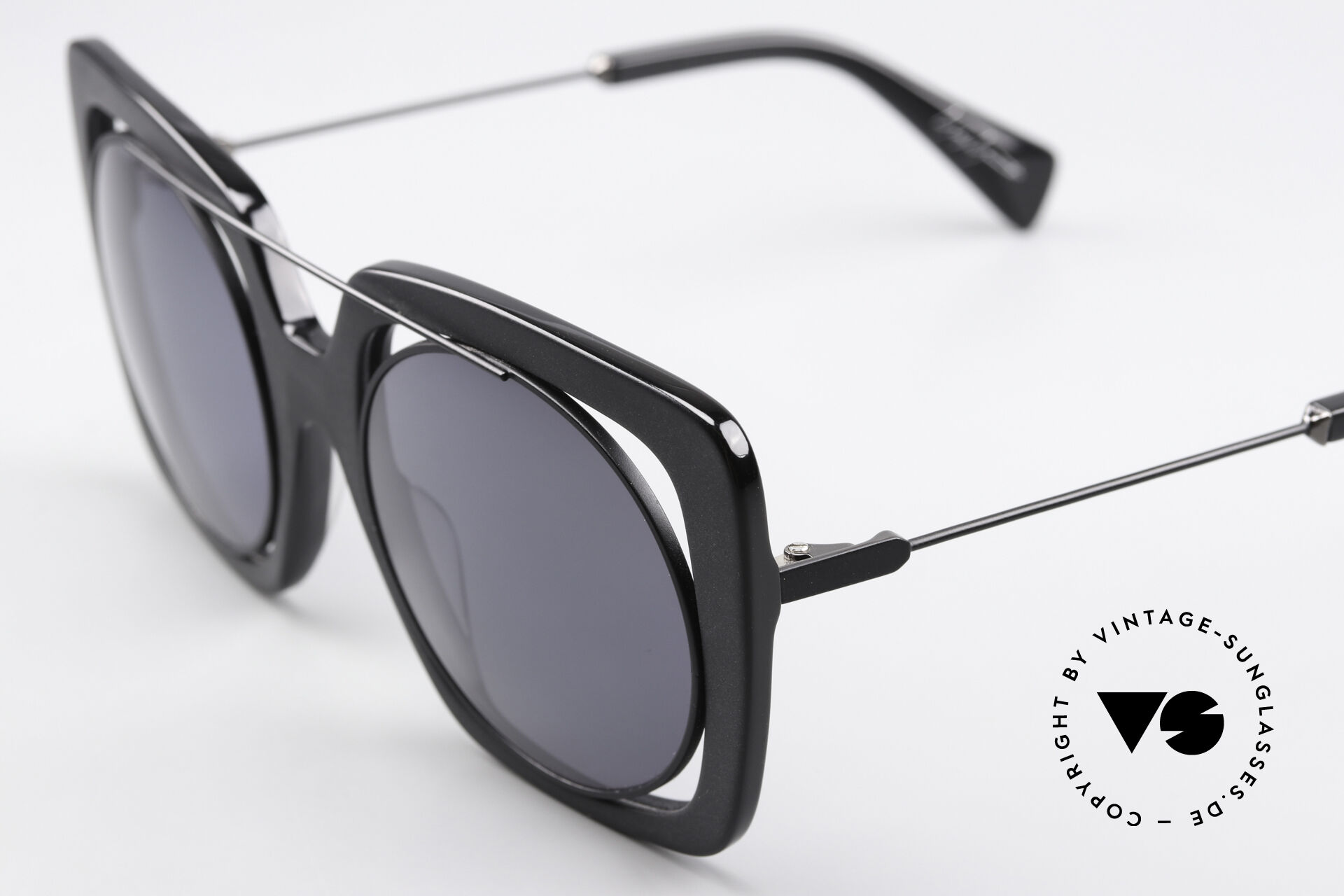 Sunglasses Yohji Yamamoto YY7009 Oversized Shades Avantgarde Sunglasses Yohji Yamamoto YY7009 Oversized Shades Avantgarde