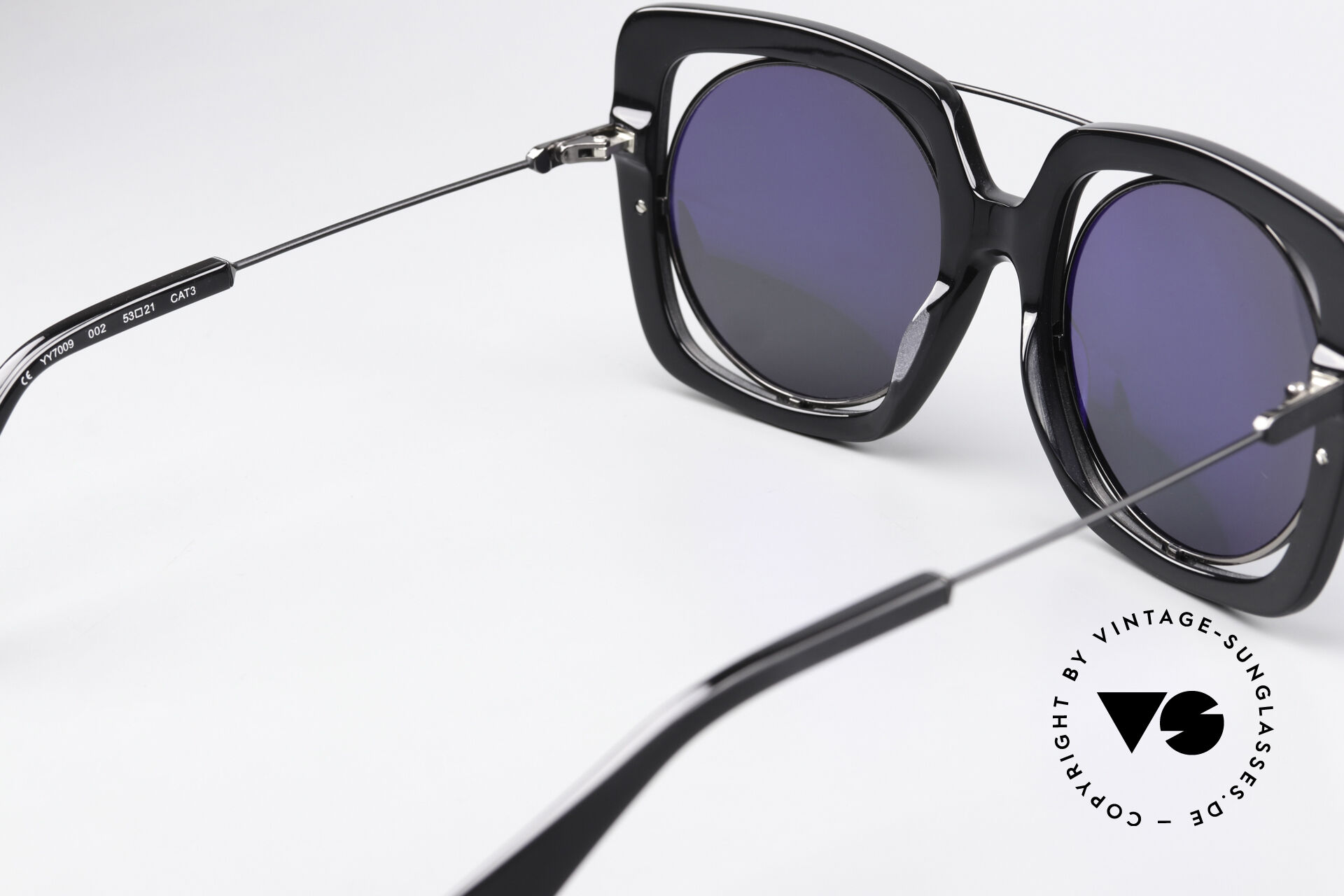 Sunglasses Yohji Yamamoto YY7009 Oversized Shades Avantgarde