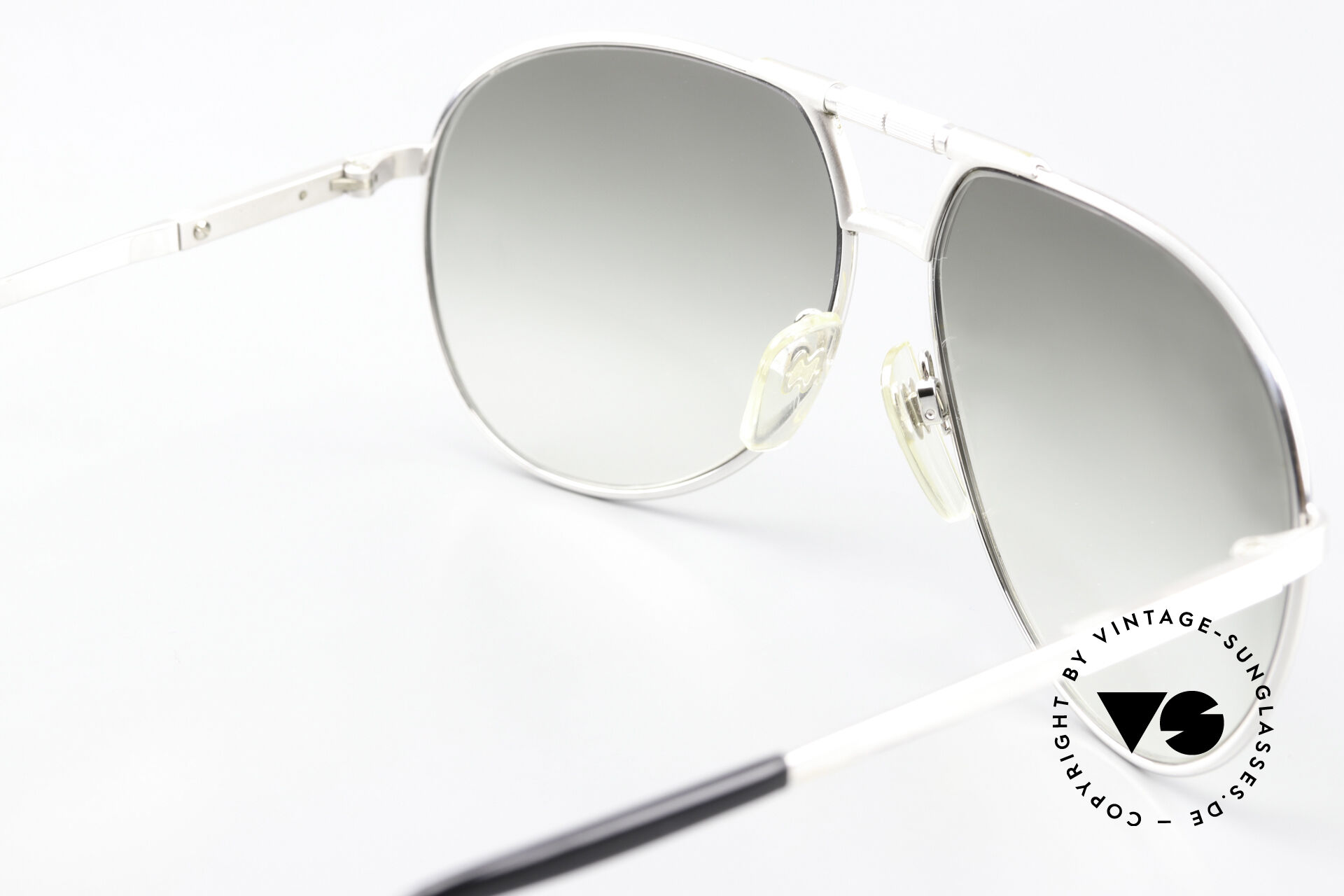 Authentic aviator sunglasses store