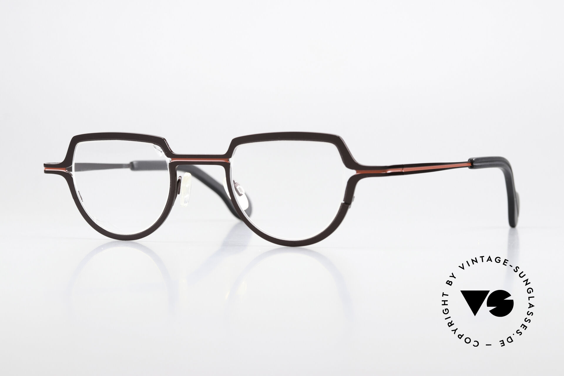 Interesting eyeglasses store