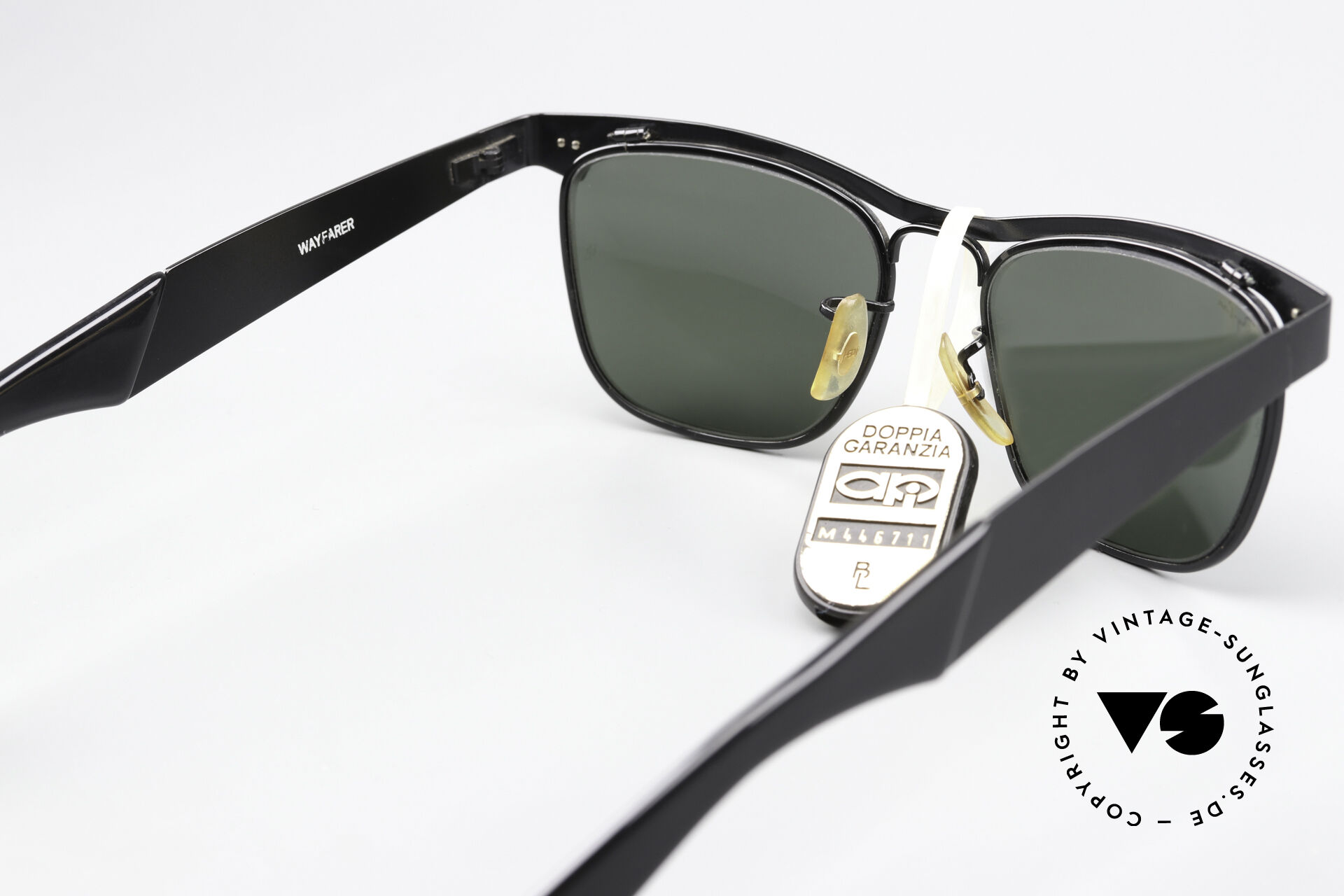 Metal frame wayfarer sunglasses discount