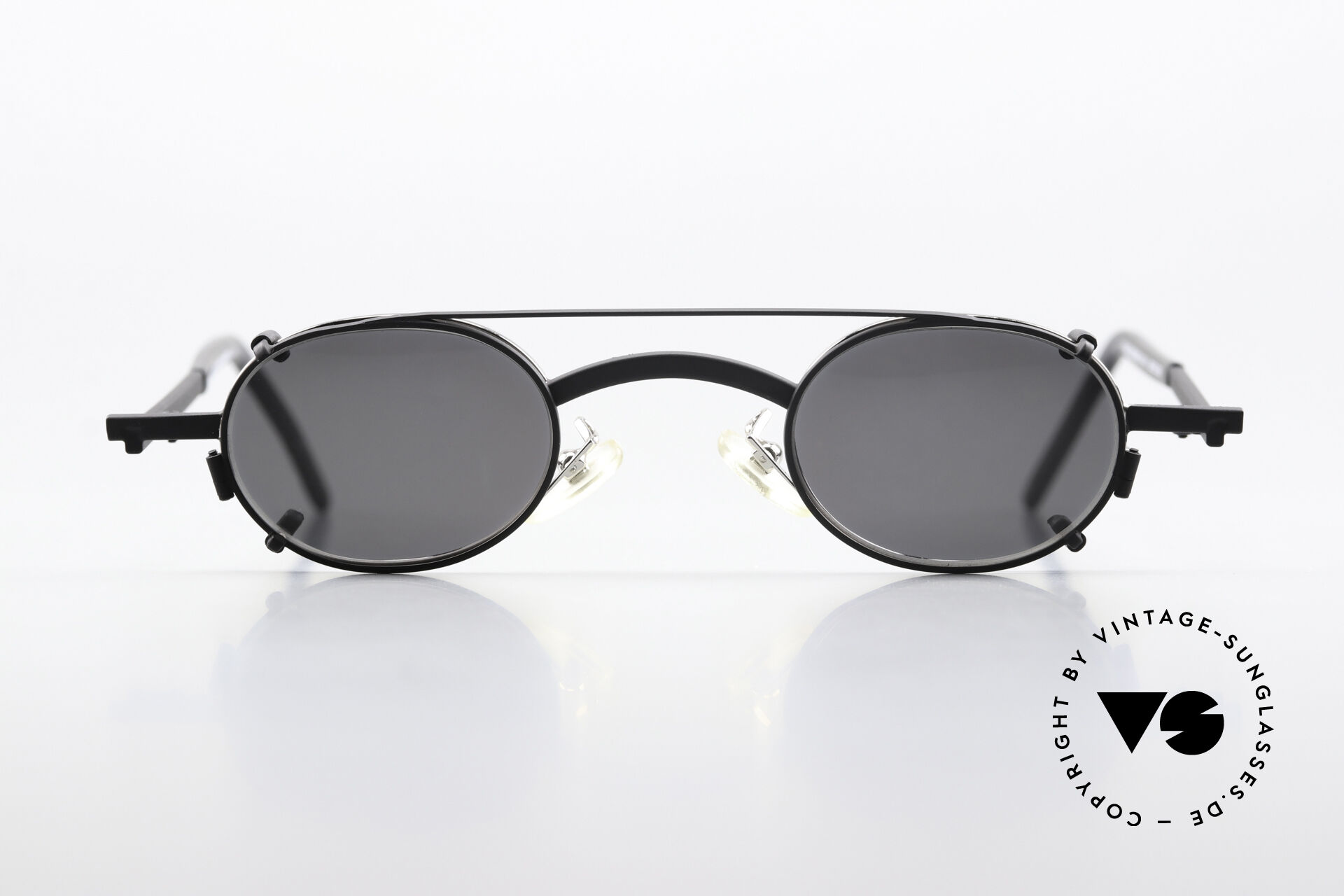 Sunglasses Christian Roth 2505 Oval Frame Black Clip On