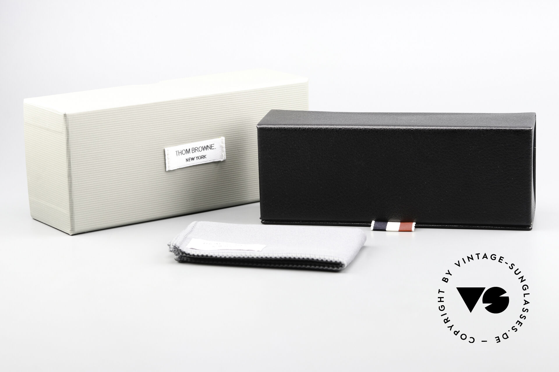 Sunglasses Thom Browne TBS907 Silver Mirrored Sun Lenses