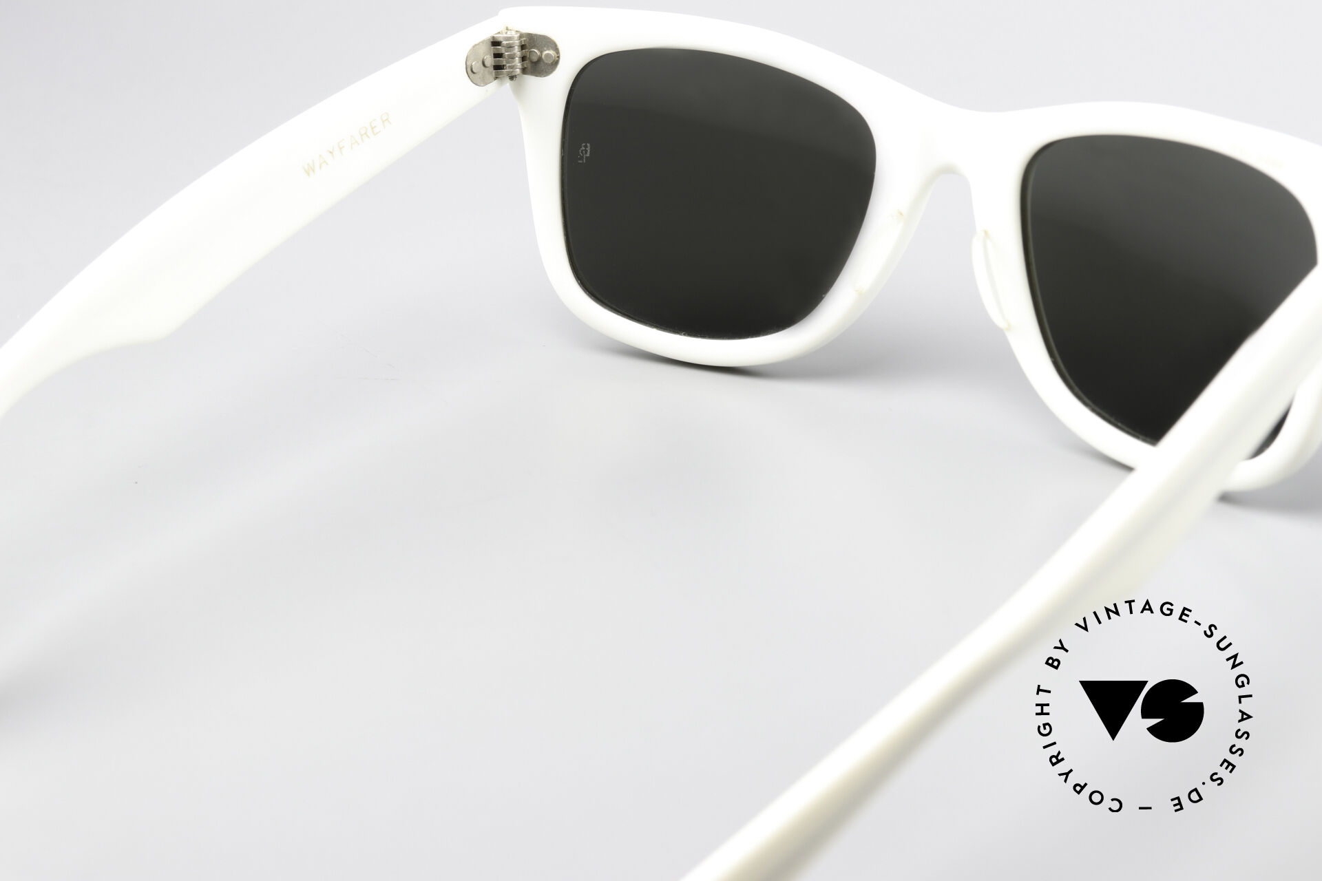 数量は多 Ray Sunglasses Ban B&L Mirrored Silver USA I Wayfarer 小物