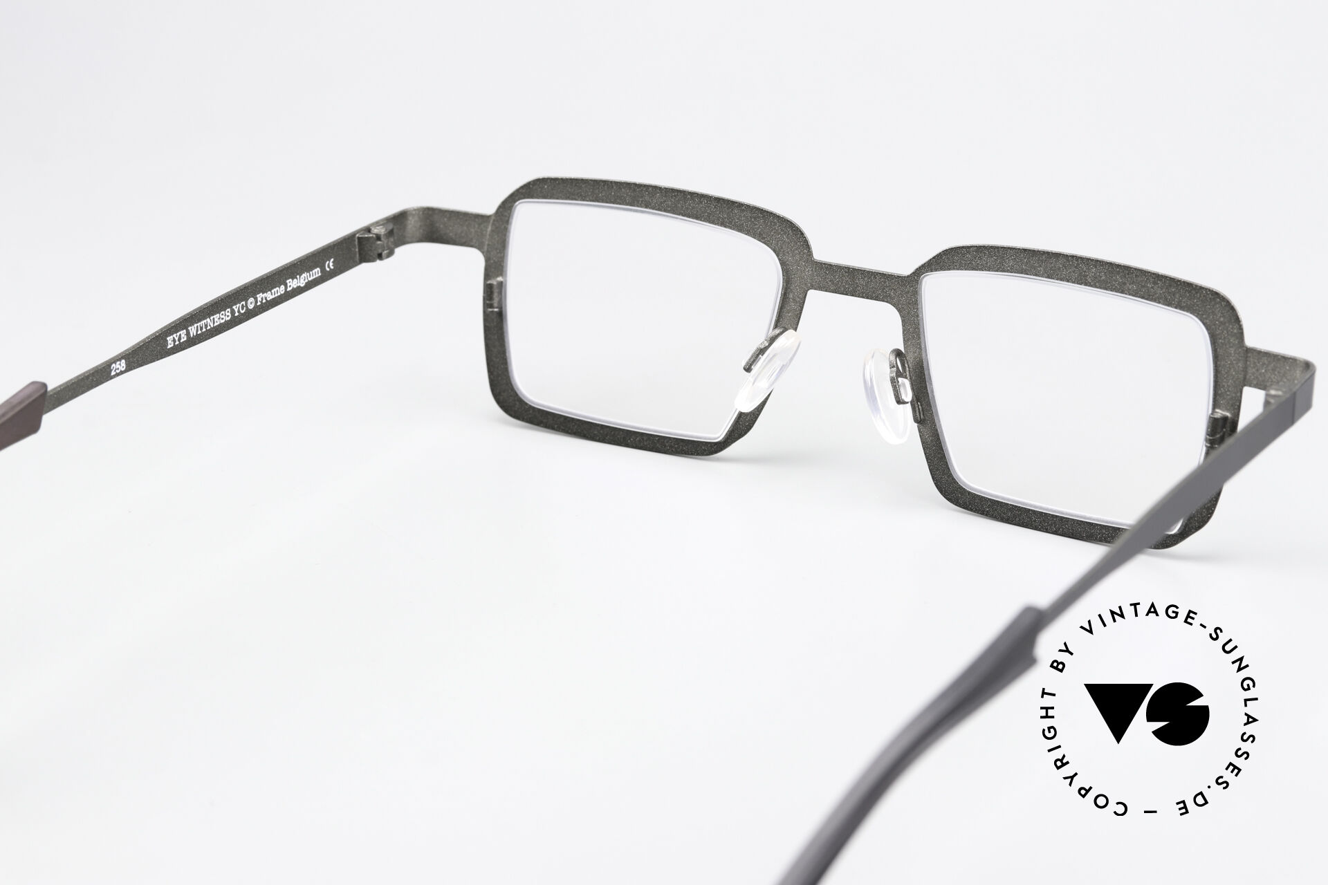 theo テオ　EYE WITNESS VA theo テオ EYE WITNESS VA Eye-witness VA | Eyestylist | Online