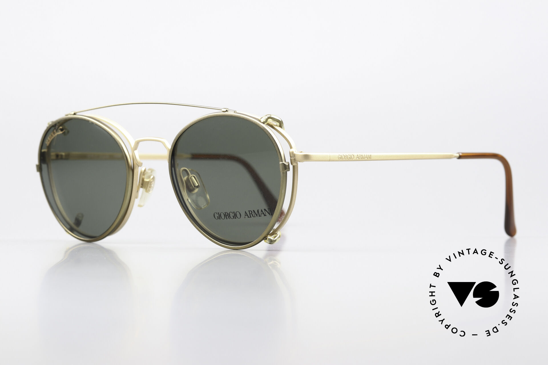 イタリア製 Giorgio Armani アルマーニ サングラス ゴールド 金 イタリア製 Giorgio Armani アルマーニ サングラス ゴールド 金