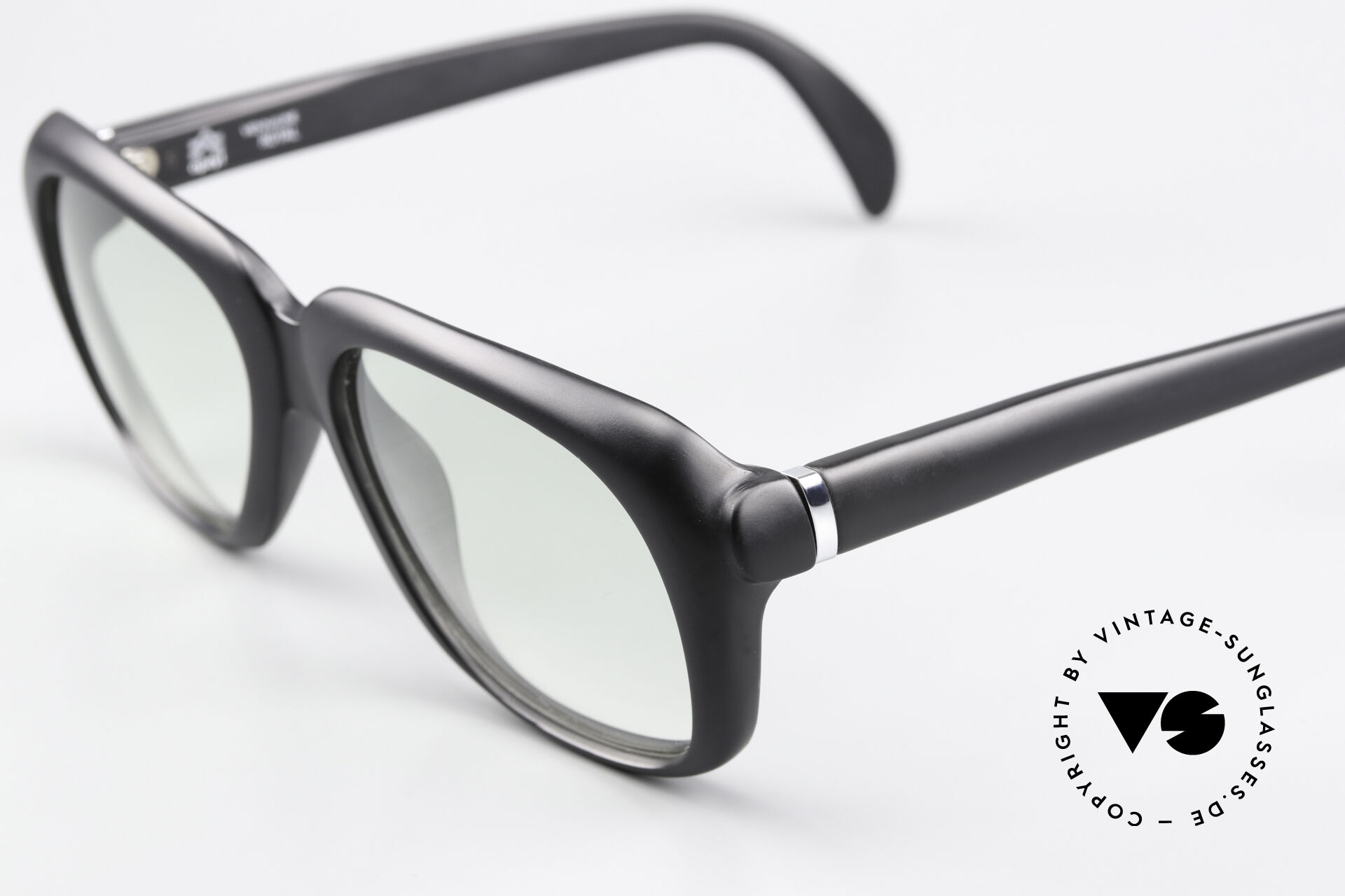 Sunglasses Viennaline Royal 1611 Old School Optyl Frame 70s