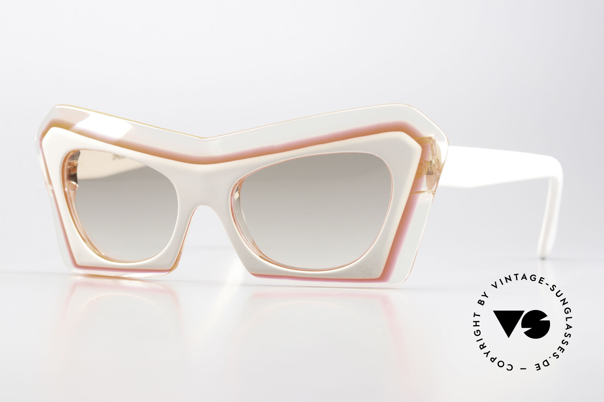 Sunglasses Christian Roth 13120 Moma & Tate Modern Style