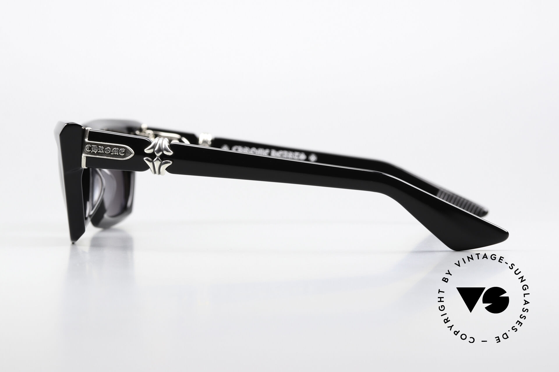 【送料&関税込】Chrome Hearts Cliterally - Slated Sunglasses Chrome Hearts Cliterally - Black / 18k Gold Sunglasses