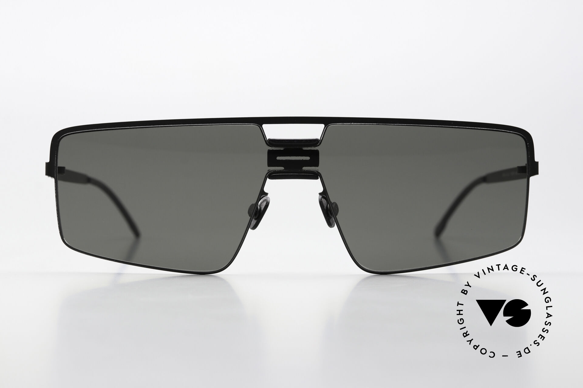 Sunglasses Mykita Mylon Soy Black Pitch Black Dark Grey