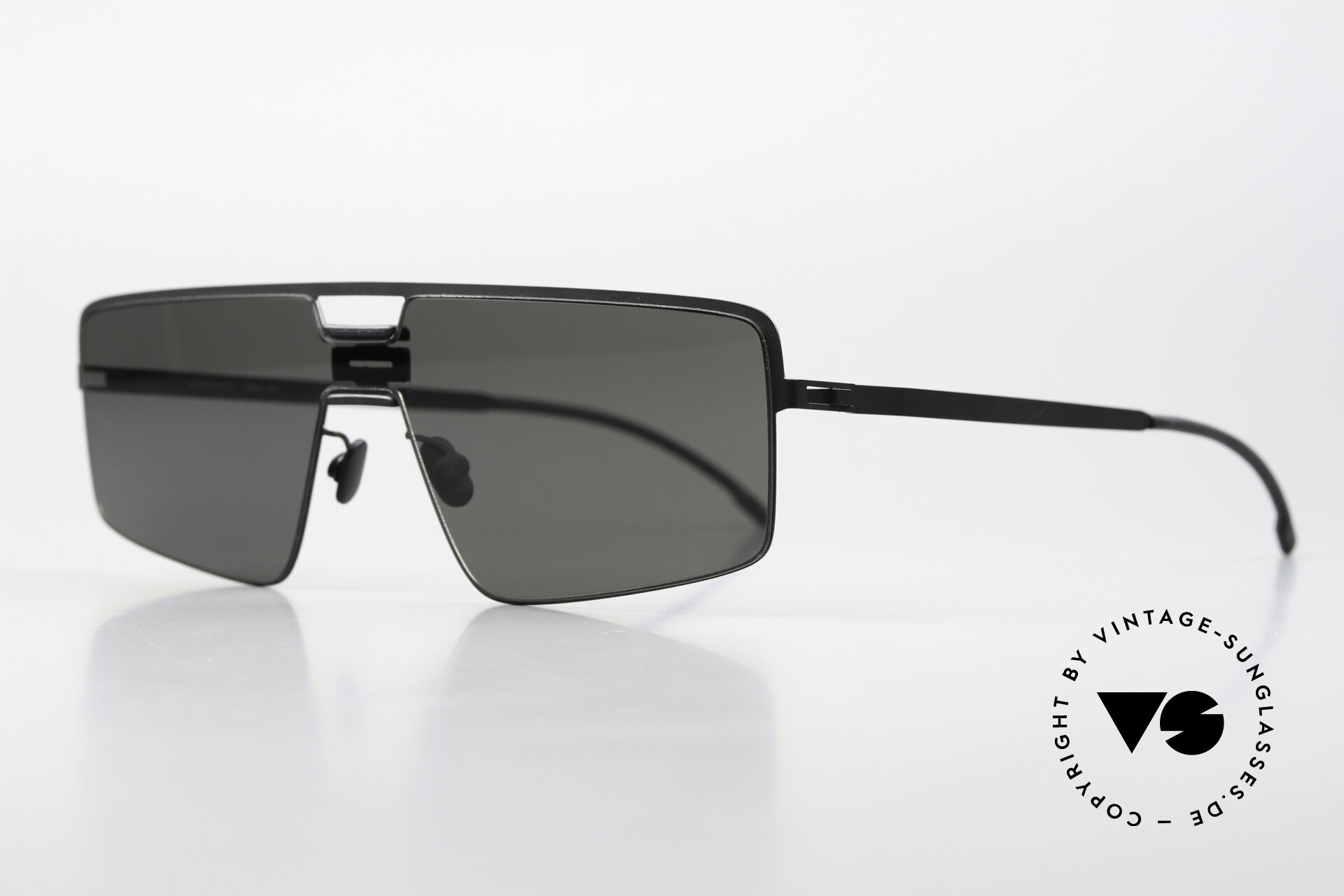 Sunglasses Mykita Mylon Soy Black Pitch Black Dark Grey