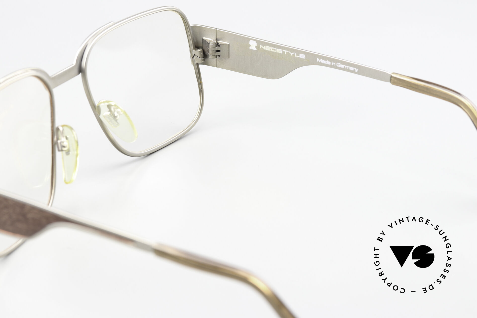 NEOSTYLE NAUTIC - The cult sunglasses in silver color - the original