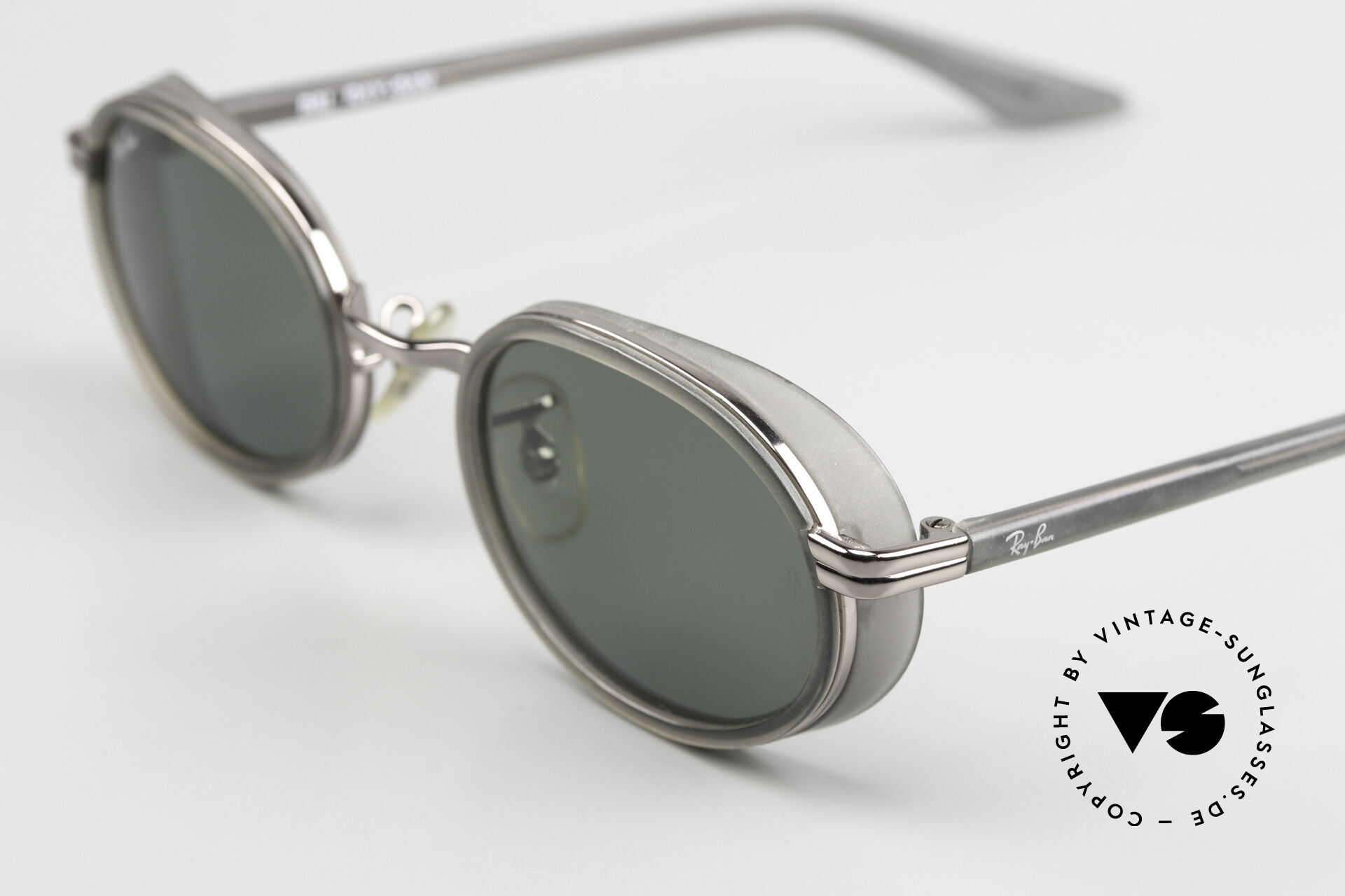 シックなヴィンテージサングラス 美品！ Ray-Ban SIDE STREET Sunglasses Ray Ban Sidestreet Combo Oval Bausch & Lomb Sunglasses 90s