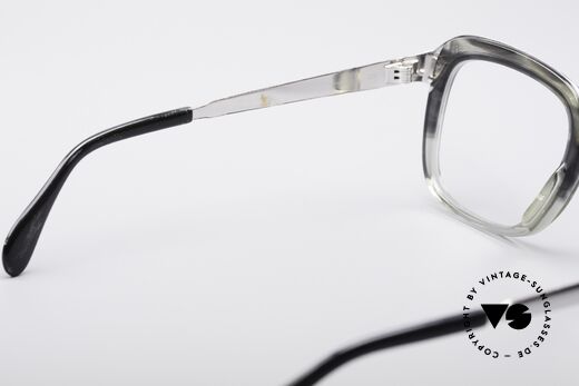 Metzler 495 Gold Filled 70's Frame Men, a small finish abrasion (on temples) shows the gold core, Made for Men