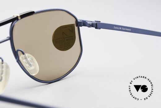 Zeiss 9292 Umbral Gold Quality Lenses, new old stock (like all our vintage eyewear by ZEISS), Made for Men