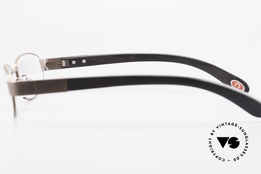Bugatti 530 Ebony Wood Titanium Frame, this model is definitely at the top of the eyewear sector, Made for Men