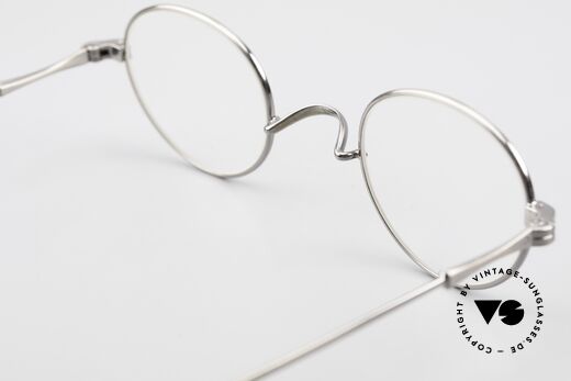 Lunor II 21 Metal Frame Anatomic Bridge, the precious Lunor eyeglass-frame can be glazed optionally, Made for Men and Women