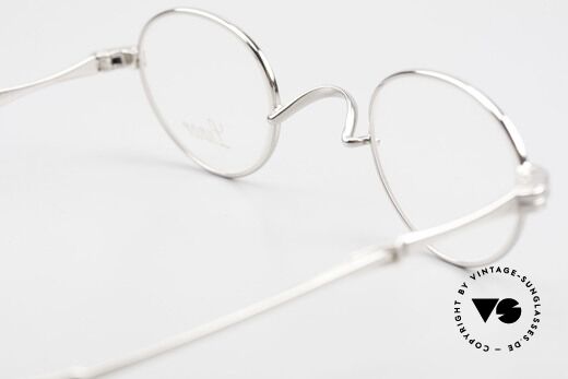 Lunor I 03 Telescopic Slide Temples Eyeglasses PP, this precious vintage Lunor frame is PLATINUM-PLATED, Made for Men and Women