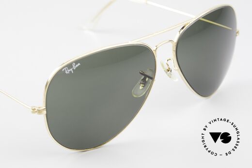 Ray Ban Large Metal II 80's Pilot Sunglasses Aviator, never worn (like all our vintage Ray Ban eyewear), Made for Men