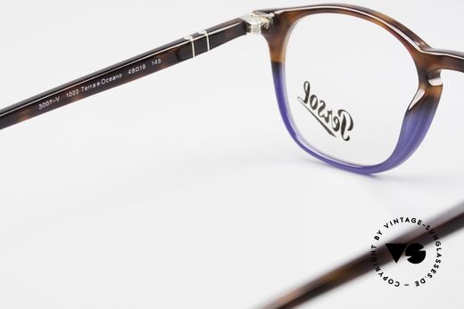 Persol 3007 Terrae Oceano Edition Small, unisex model = suitable for ladies & gentlemen, Made for Men and Women