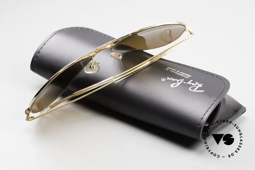 Ray Ban Large Metal II Old Ray-Ban B&L USA Shades, never worn (like all our vintage Ray Ban eyewear), Made for Men
