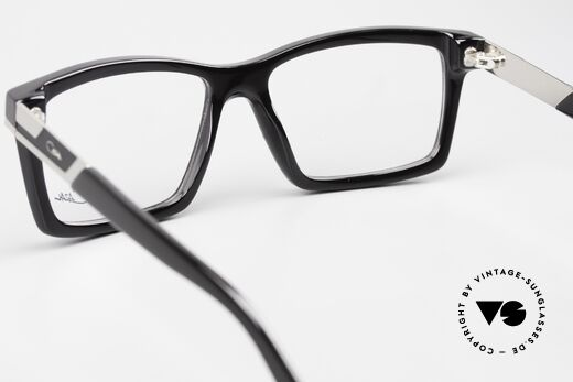 Cazal 6015 Ladies And Gents Eyewear, the frame can be glazed with opticals or sun lenses!, Made for Men and Women