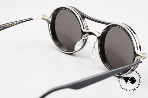 Tavat Round Mask Family Owned Eyewear, unworn with polarized lenses + original packaging, Made for Men and Women
