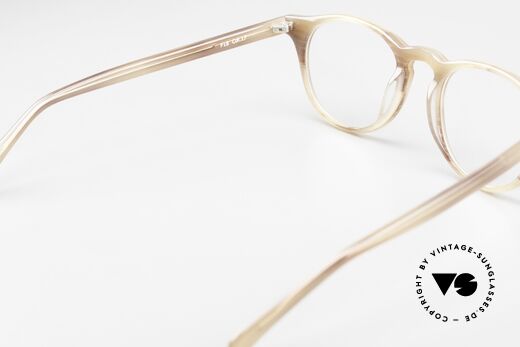 Lesca P18 Classic Unisex Eyewear, demo lenses could be replaced with prescriptions, Made for Men and Women