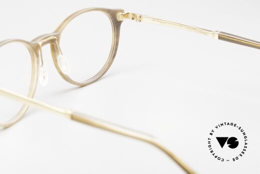 Hoffmann TG8310 Natural Horn Titanium Frame, Size: medium, Made for Men and Women Hoffmann TG8310 Natural Horn Titanium Frame, Size: medium, Made for Men and Women