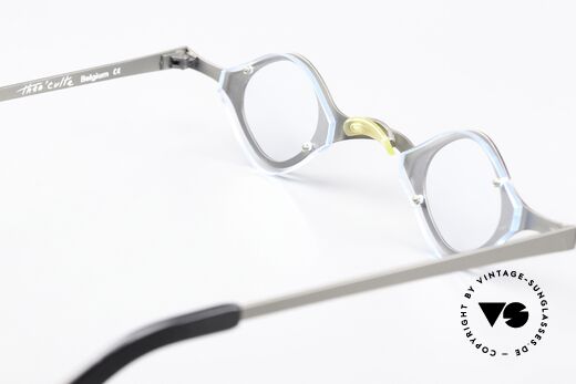 Theo Belgium Culte Extraordinary Eyewear 90s, the model is NOT compatible with progressive lenses, Made for Men and Women