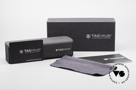 Tag Heuer 0825 Automatic Temples Open Automatically, lens height is 31mm = suitable for progressive lenses, Made for Men Tag Heuer 0825 Automatic Temples Open Automatically, lens height is 31mm = suitable for progressive lenses, Made for Men
