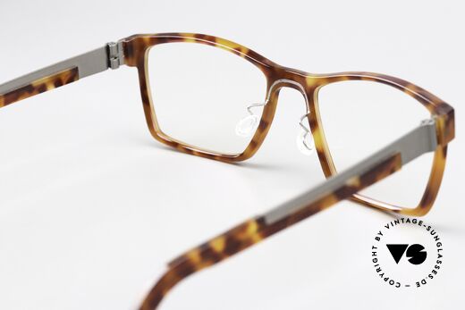 Lindberg 1020 Acetanium Classic Designer Eyeglasses, unworn designer piece with an original Lindberg case, Made for Men and Women